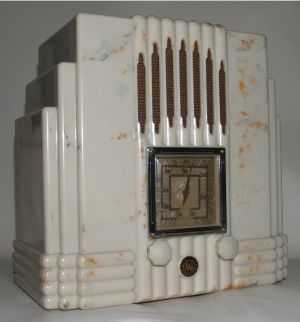 Bakelite radio Marbled AWA radiolette 3